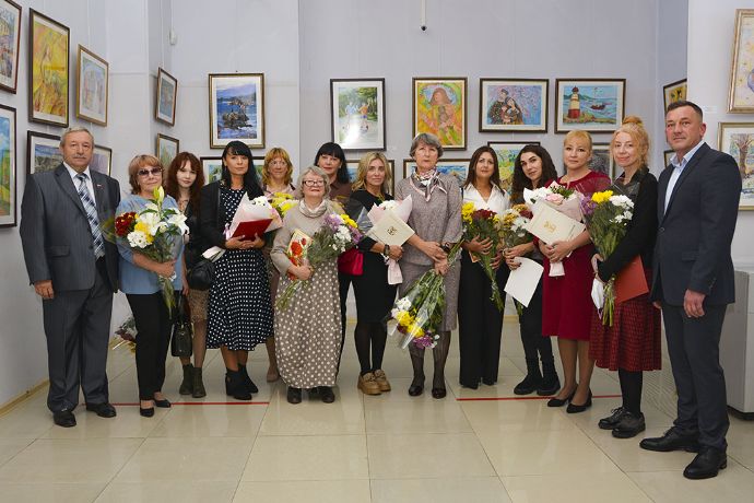 Педагоги и учащиеся художественной школы  раскрыли  все «Грани творчества»