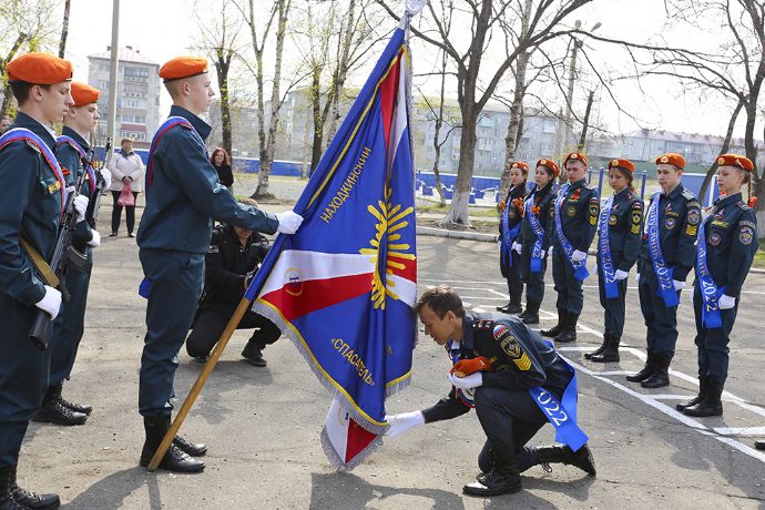 Церемония прощания кадетов со знаменем состоялась в школе №7 «Эдельвейс»