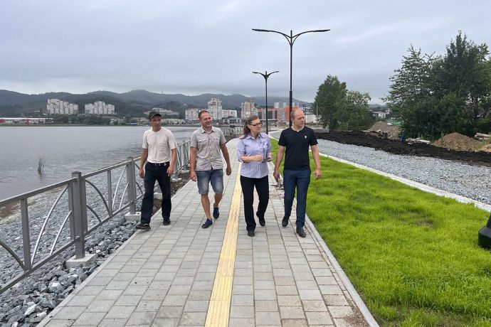 Благоустройство прогулочных зон в Находке проинспектировали общественные наблюдатели