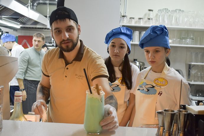 Выбрать будущую профессию подросткам помогают находкинские предприниматели
