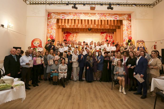 Добрых дел мало не бывает! «Альбатрос» отметил день мецената в кругу старых друзей