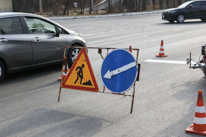 В районе Центральной площади завершается ремонт дороги