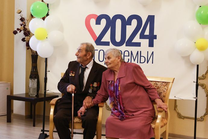 70 лет совместной жизни – благодатную свадьбу - отпраздновала семья из Находки