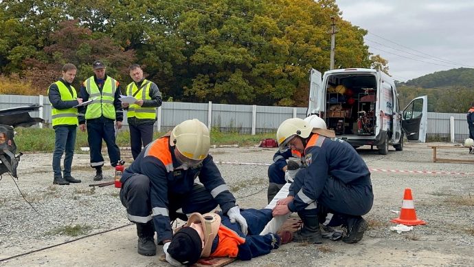Находке прошли соревнования спасателей по ликвидации последствий ДТП