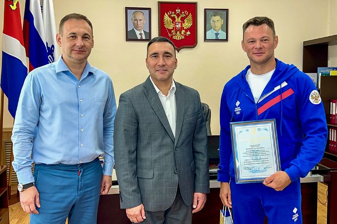 Призер Олимпийских игр Иван Штыль обсудил с главой Находки проект новой гребной базы