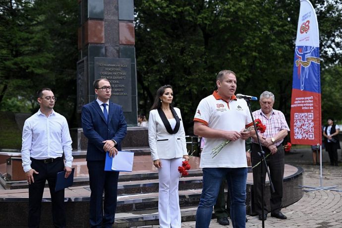 Частицу Вечного огня приняли в Находке в рамках всероссийской эстафеты «От Победы к Победе»