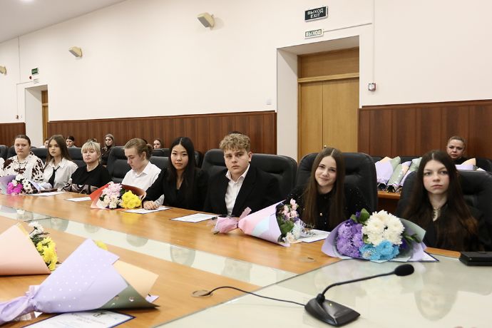 В Находке чествовали молодых  активистов «Движения Первых»