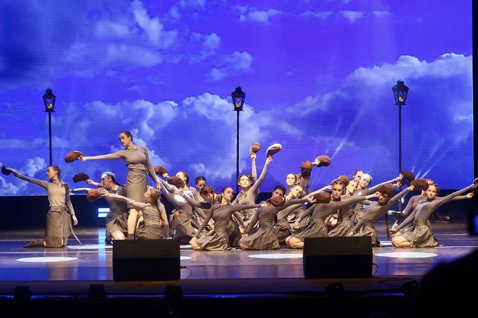 Сохранение традиций и яркие победы: в Находке отметили День работника культуры