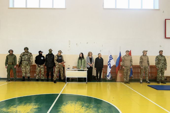 Спортивно-патриотическая эстафета объединила старшеклассников